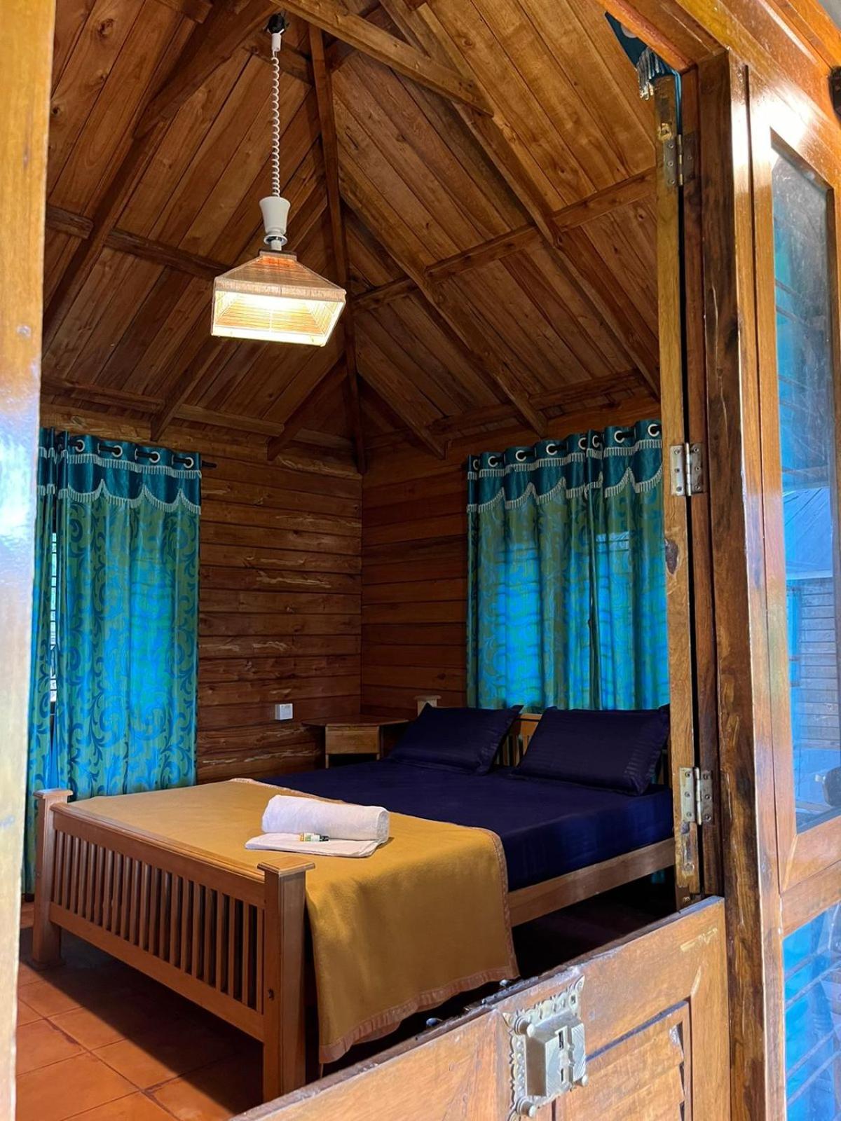 Royal Wooden Villa Mananthavady Exterior foto